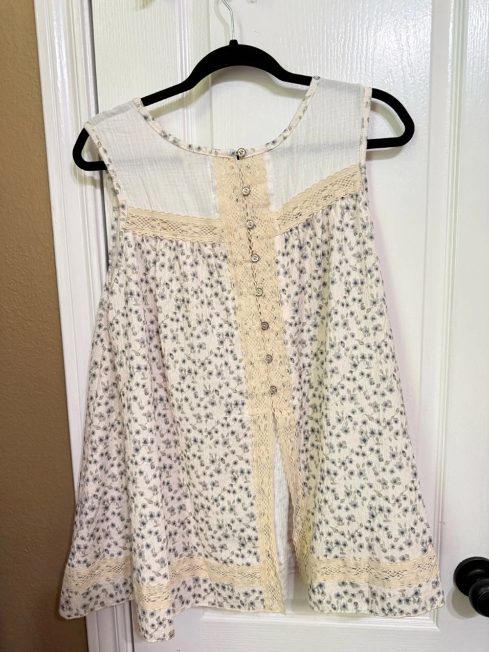 H283 New POL M pp22 Cream Floral Lace Trim Sleeveless Top matching pants listed - Picture 3 of 9